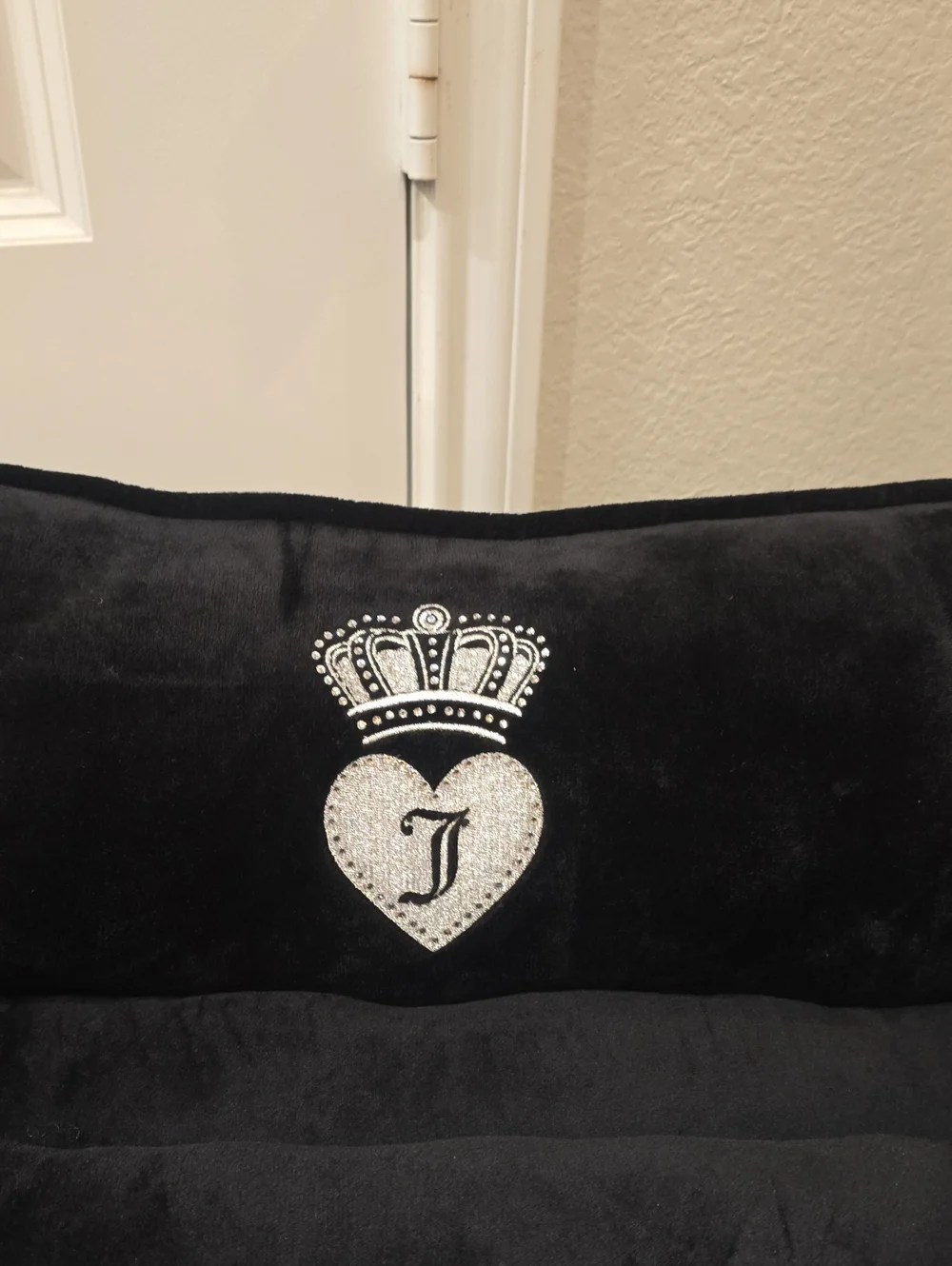 Juicy Couture Bling & Heart Crown Logo Plush Pet Lounger- Black